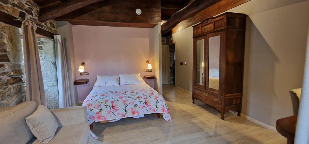 Habitaciones La Cuevona De Guitiriz Lugo ภายนอก รูปภาพ