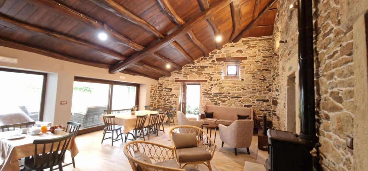 Habitaciones La Cuevona De Guitiriz Lugo ภายนอก รูปภาพ