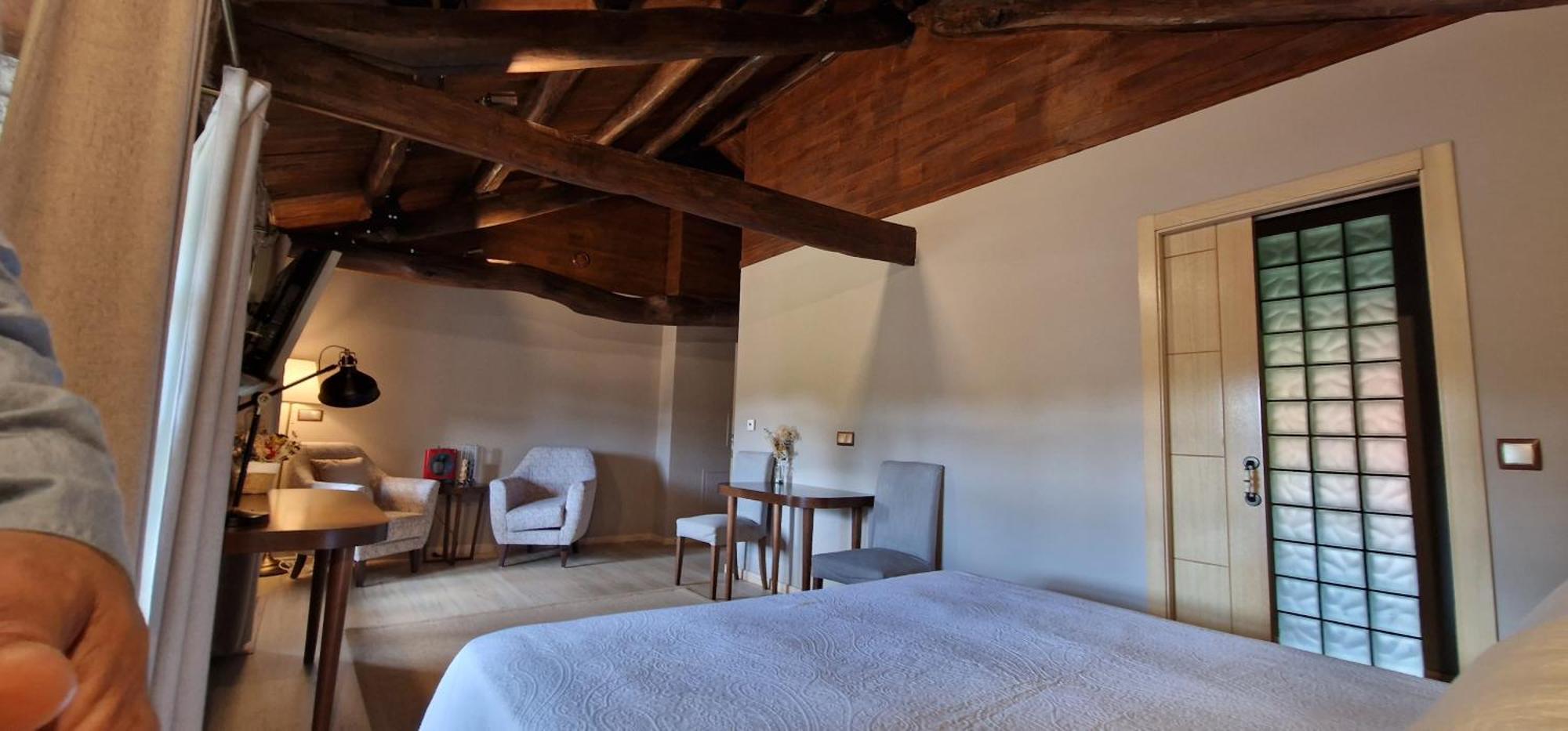Habitaciones La Cuevona De Guitiriz Lugo ภายนอก รูปภาพ